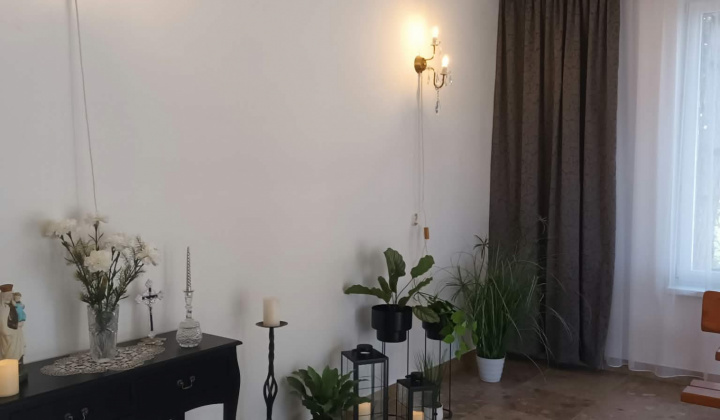 Aktuality / Obnova domu smútku v obci Bodzianske Lúky - foto