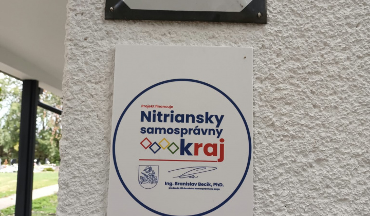 Aktuality / Obnova domu smútku v obci Bodzianske Lúky - foto